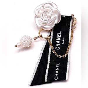 Ladies Flower Rose Fashion Ribbon Pin Accessory